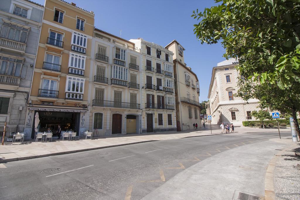 Cortina Apartments ! Malaga Bagian luar foto