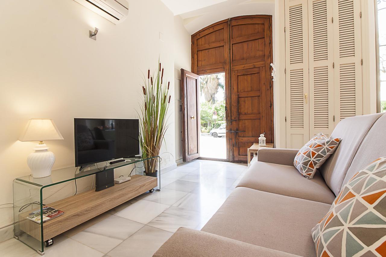 Cortina Apartments ! Malaga Bagian luar foto